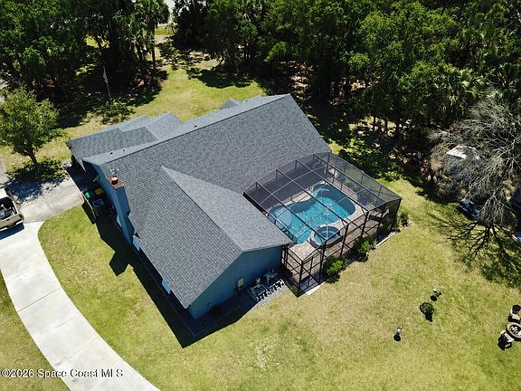 5th image of 2260 Winston Dr