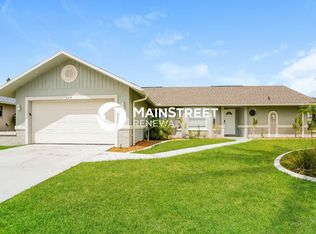 2214 SW 2nd Ct, Cape Coral, FL 33991