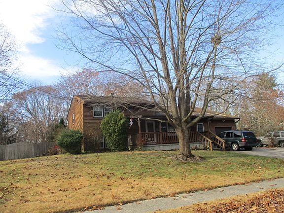 2nd image of 215 Elaine Dr