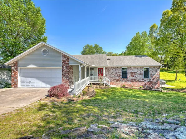 16573 Birch Ln, Rogers, AR 72756