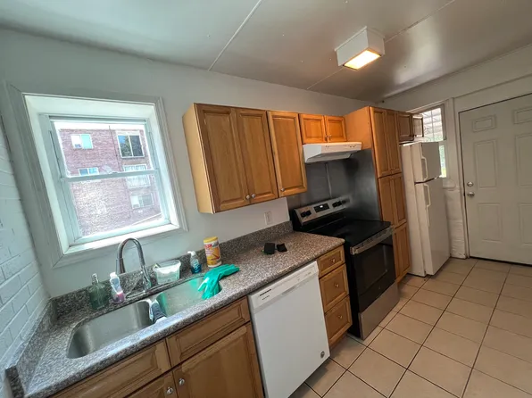 159 Robinson St Floor 1, Pittsburgh, PA 15213