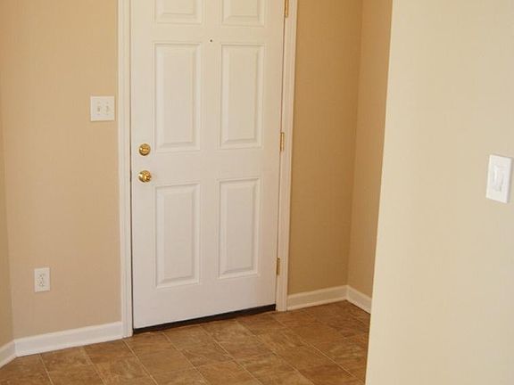 2nd image of 2133 Drummond Dr