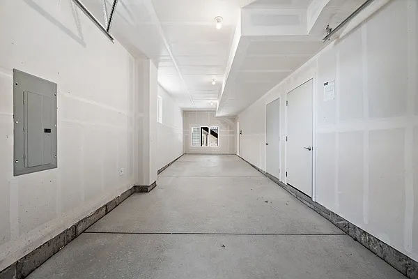 4037 Ascend Grv — Photo 42