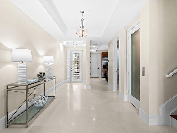 3rd image of 1516 SE 12th Street #1516