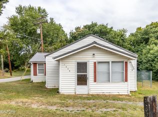 1506 S Odell Rd, Maryville, TN 37801