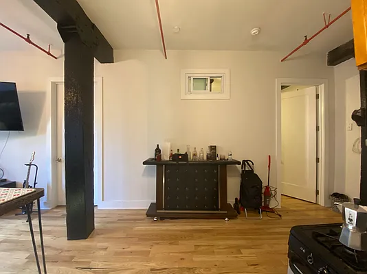 Rented by Carnegie Management Inc | media 4