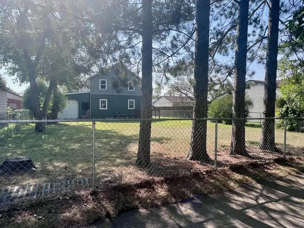 926 17th St N, Virginia, MN 55792