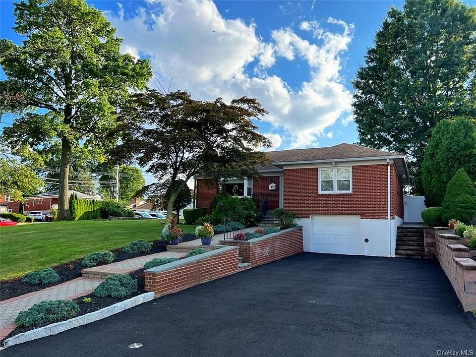 1st image of 33 Mitchell Ave