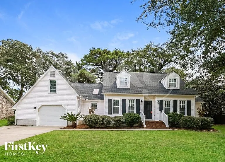2332 Vanderbilt Dr — Photo 1