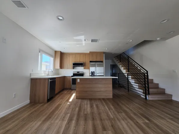 1147 N Kenmore Ave, Los Angeles, CA 90029