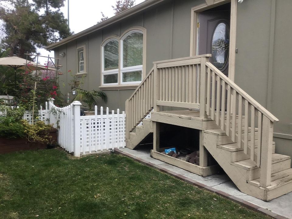 1st image of 113 El Bosque Dr #113