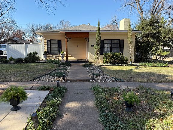 2nd image of 856 Highland Ave