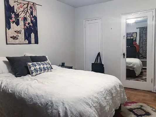 Rented by Kahen Properties | media 27