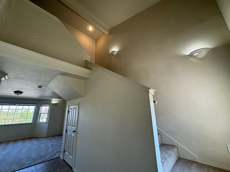150 Hickory Ridge Dr — Photo 5