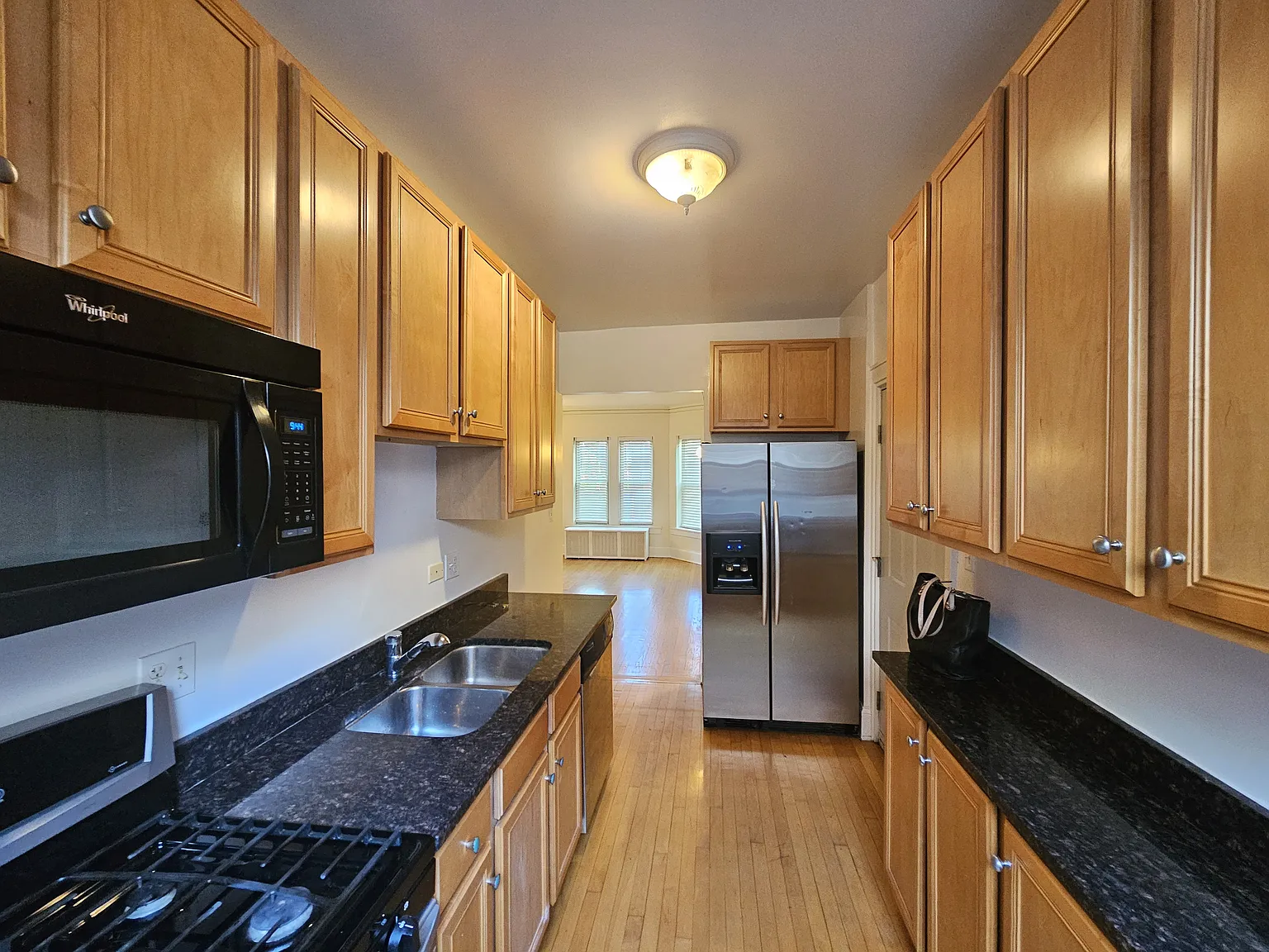 2 bed, 1100 sqft, $2,150 — Photo 2