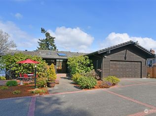 22574 Jefferson Point Rd NE, Kingston, WA 98346