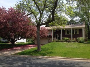 11509 Galtier Dr, Burnsville, MN 55337