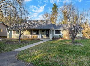 4570 New Hope Rd, Grants Pass, OR 97527