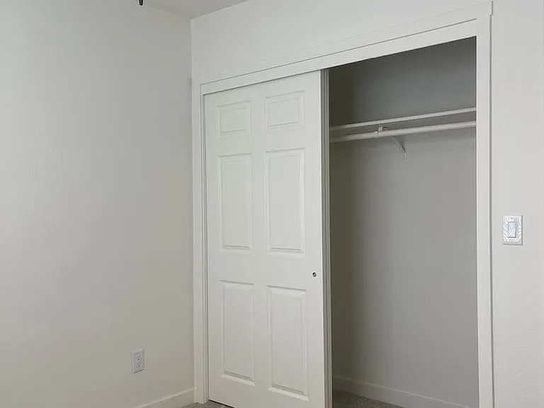 656 Walnut St — Photo 16