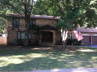 2115 White Oak Dr, Stow, OH 44224