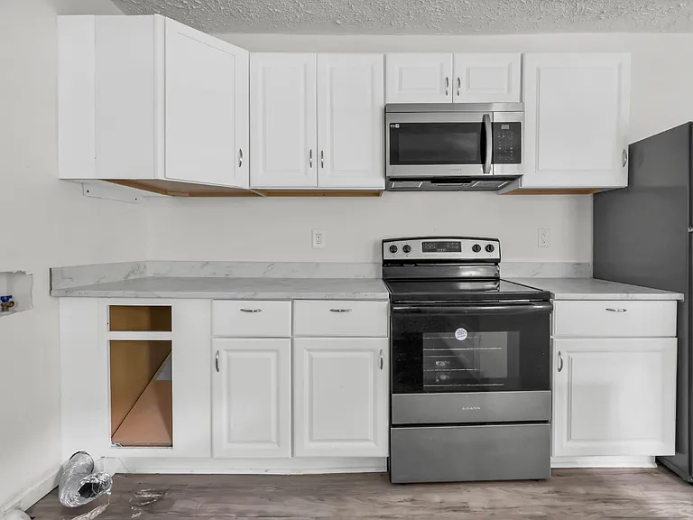 1010 Ridgecrest Dr — Photo 15