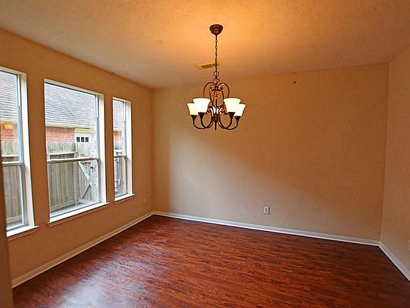 4th image of 3214 Ivory Pointe Dr
