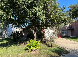 12519 Aarons Way Dr, Houston, TX 77066