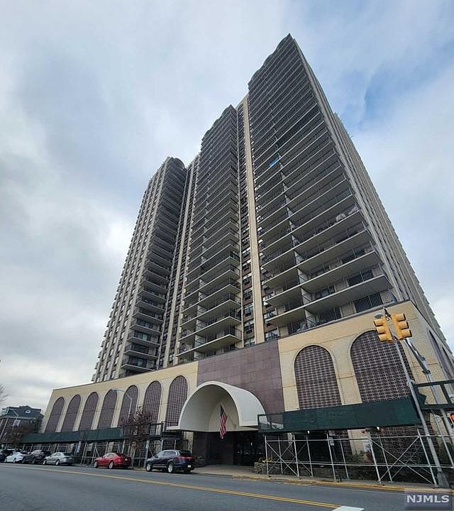 1st image of 7855 Boulevard East APT 25K