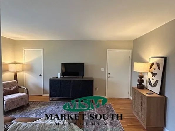 601 E 53rd St #4, Savannah, GA 31405