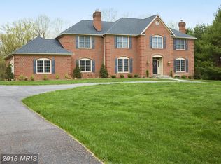 13621 Glenhurst Rd, Gaithersburg, MD 20878