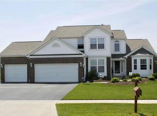 2077 Twin Flower Cir, Grove City, OH 43123
