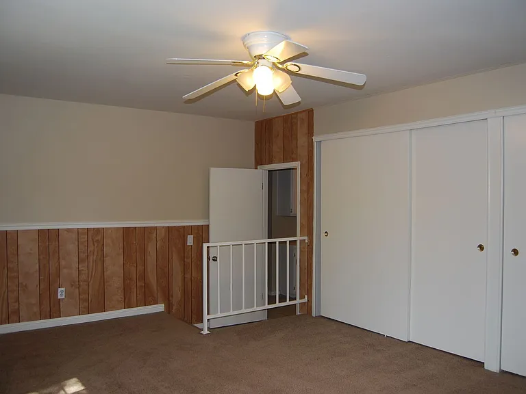 4935 Golden Springs Dr — Photo 16