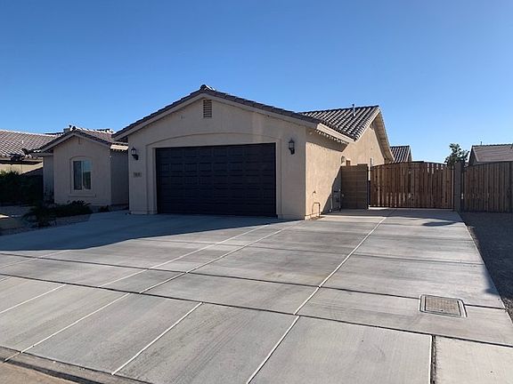 2nd image of 7835 E 36th Pl