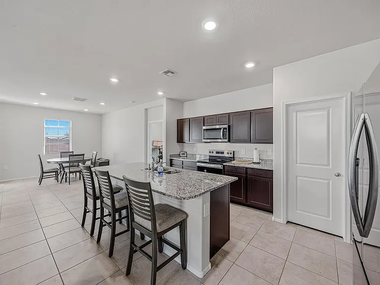 25285 N 185th Dr — Photo 12
