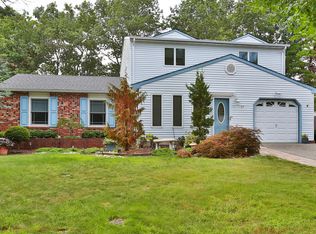 47 Conifer St, Howell, NJ 07731