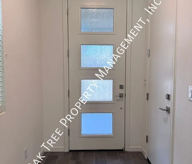 479 Farmhouse Ln — Photo 6