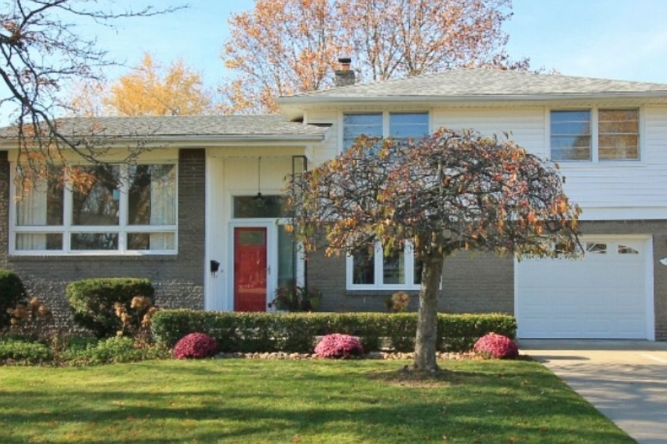 1st image of 176 Ava Ln