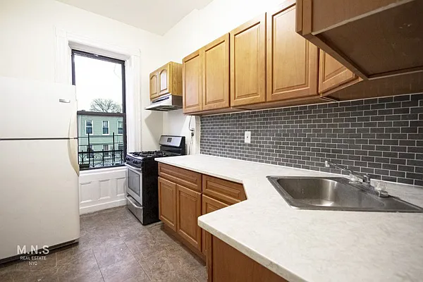 Rented by MNS | media 19