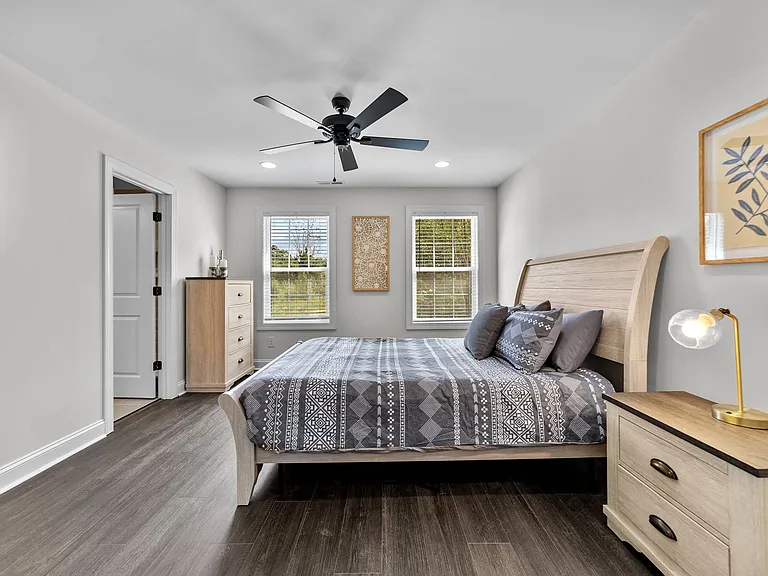 816 Crown Point Dr — Photo 15