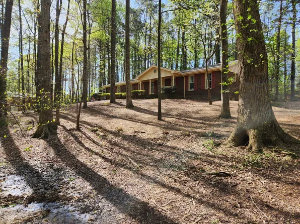 2268 Eastwood Dr, Snellville, GA 30078