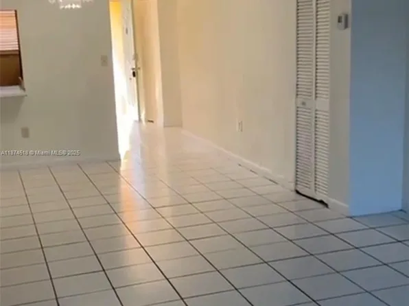 504 NW 179th St, Miami Gardens, FL 33169