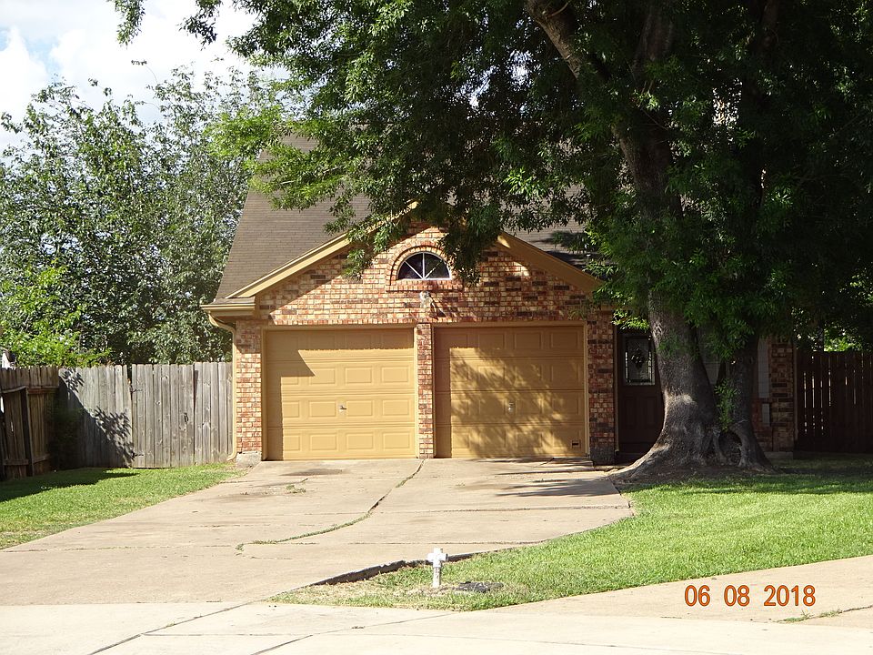 1st image of 2415 Poco Dr