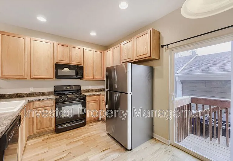 3939 W 118th Pl — Photo 5