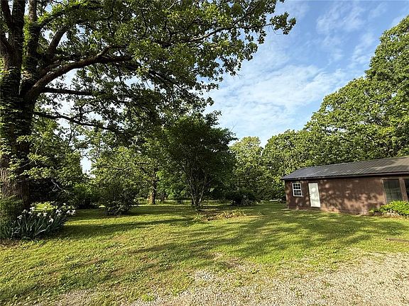 3rd image of 1201 County Road 535
