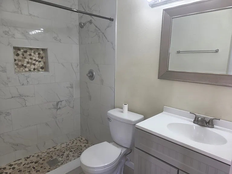 524 Madrigal Ct — Photo 8