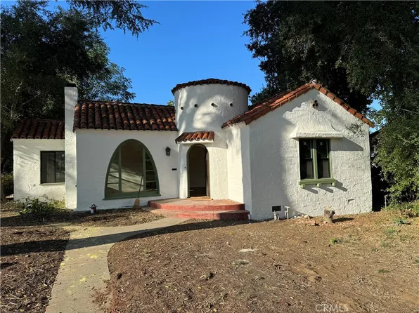 1140 S Center St, Redlands, CA 92373