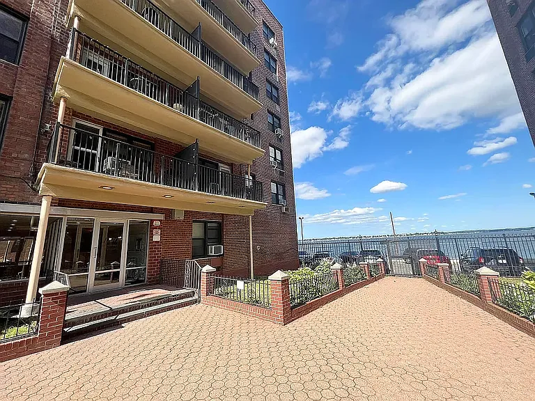1130 Stadium Ave #1G — Photo 8