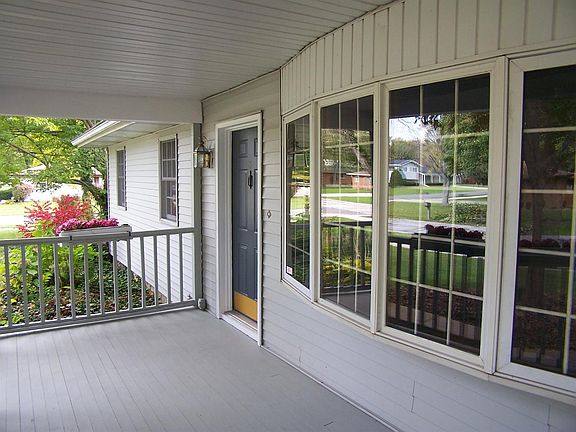2nd image of 253 Green Acres Dr