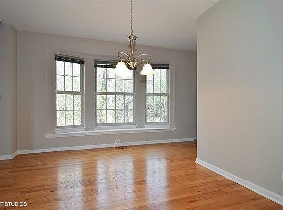 3rd image of 1383 Laurel Oaks Dr #A