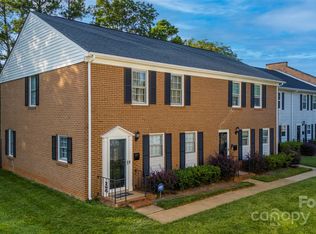 8339 Knights Bridge Rd, Charlotte, NC 28210